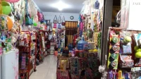 Warung kelontong dengan barang dagangan warna-warni, contoh usaha kecil pengguna pajak UMKM 0,5%