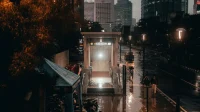 hujan-jakarta-dukuh-atas Jalan basah di kawasan Dukuh Atas Jakarta saat hujan sore, gambaran musim hujan 2026
