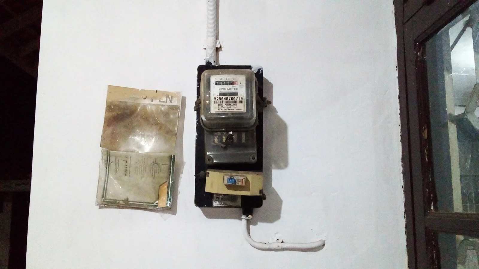 kWh meter PLN analog satu fasa dengan roda angka, contoh cara cek kWh meter pascabayar
