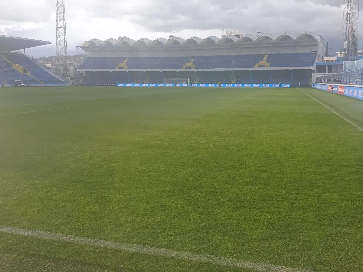 Lapangan dan tribun Stadion Pod Goricom di Podgorica, kandang timnas Montenegro